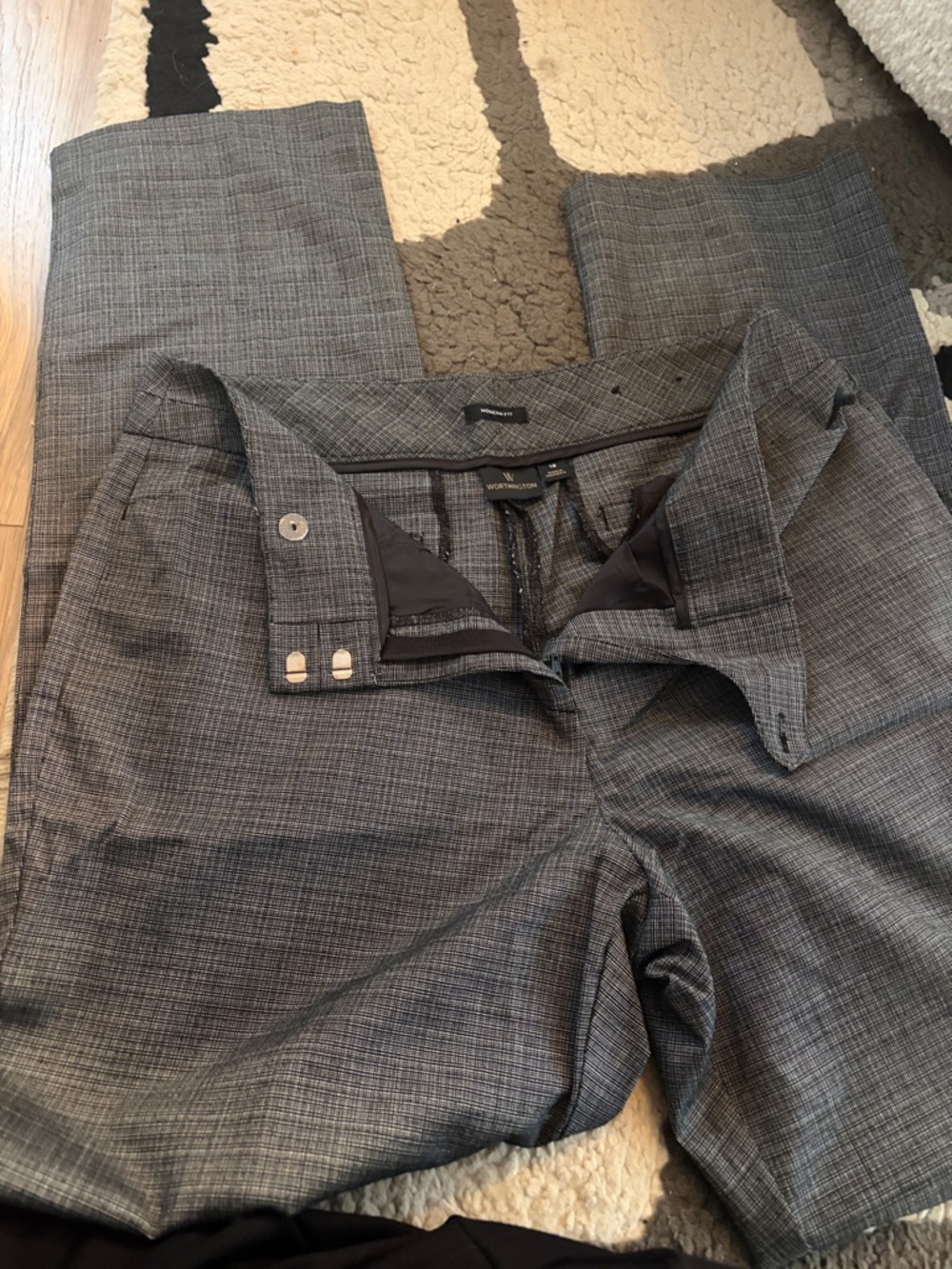 Worthington Gray Plaid Dress Trousers